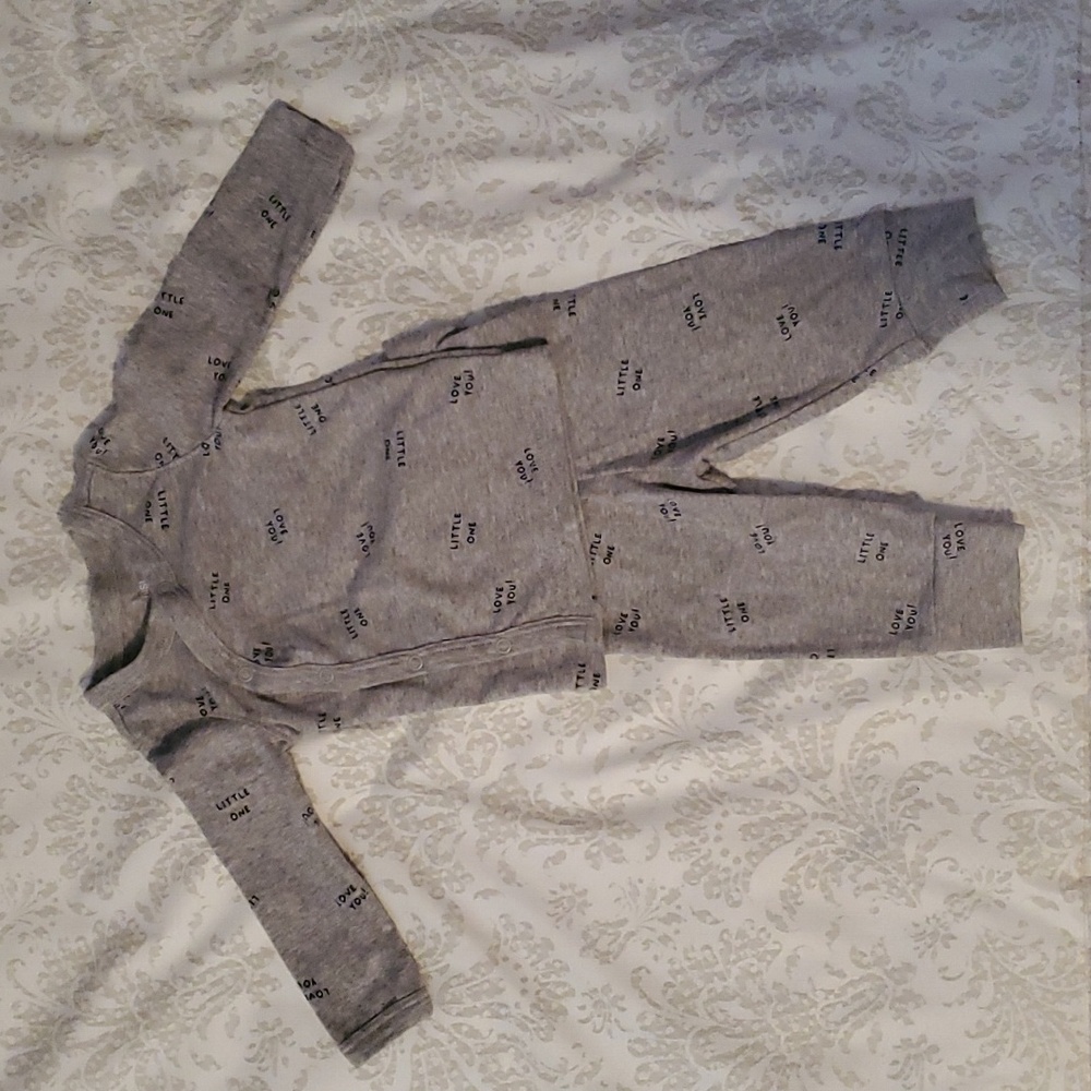 Carter's Outfit